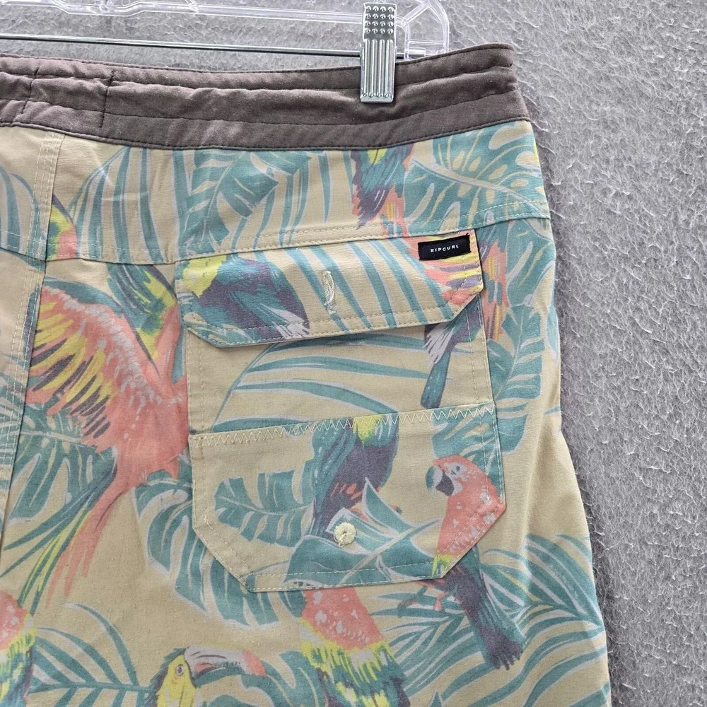 Rip Curl Men‎ Swimwear 33 Yellow Lay Days Board Shorts Outdoor Beach Surf